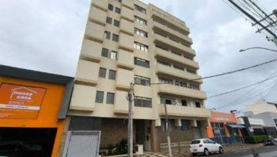 Apartamento 136 m² com 3 Quartos e 2 Banheiros no Centro de Marília