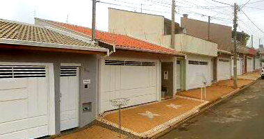 Casa residencial em terreno de 175m² com construção finalizada