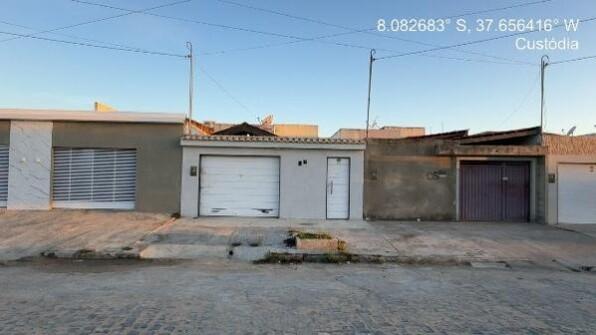 Casa com 2 quartos, 1 banheiro, 55m² área privativa e 1 vaga