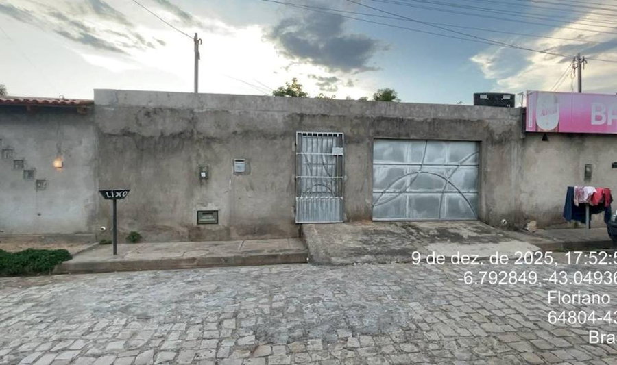 Casa com 2 quartos e 1 banheiro, 37,15m² construídos, ocupada