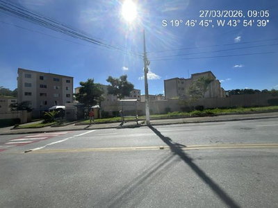 Apartamento com 2 Quartos e Vaga em Santa Luzia