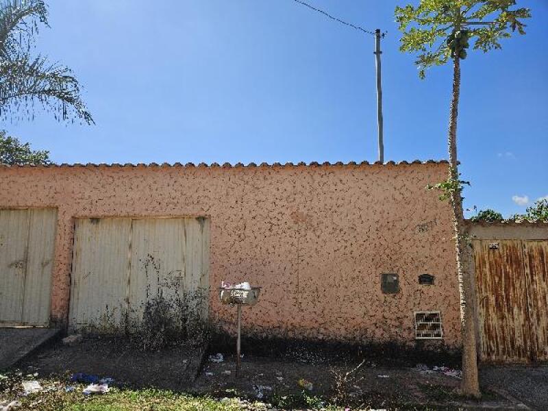 Casa 51,7m² com 2 quartos em condomínio