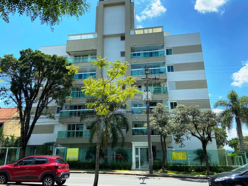 Cobertura no Capão da Imbuia com 3 Quartos e 2 Vagas