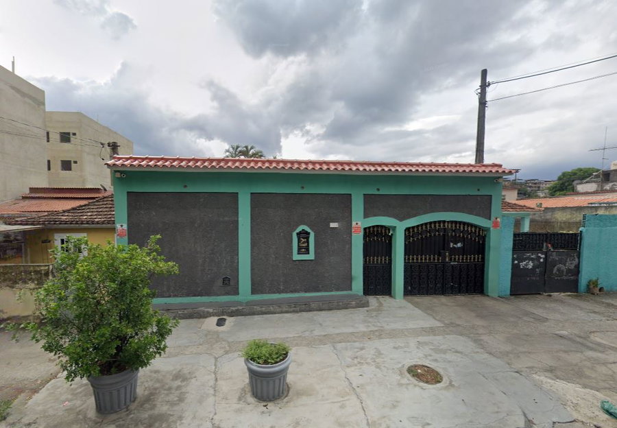 Casa em Ricardo de Albuquerque com Terreno