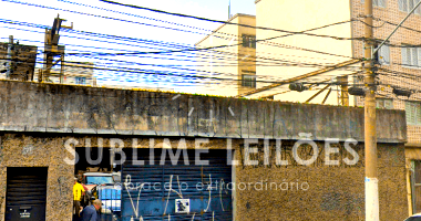 Terreno de 480m² com Benfeitorias na Vila Baruel