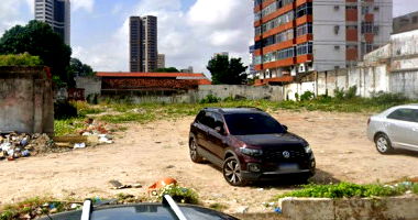 Terreno em Fortaleza - 1550m² - Desocupado