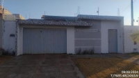Casa com 3 quartos, 2 banheiros e 1 vaga de garagem