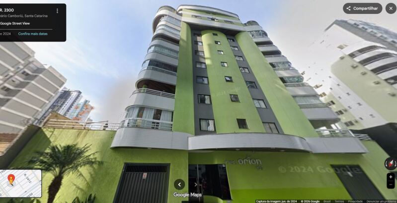 Apartamento com 2 quartos, 2 banheiros e 180,95m² em Balneário Camboriú
