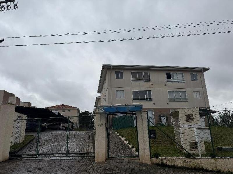 Apartamento com 2 quartos em Araucária/PR