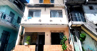 Casa Ocupada em Salvador com 60m² de Área Construída