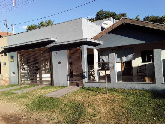 Casa com 156,44 m² em Camapuã -