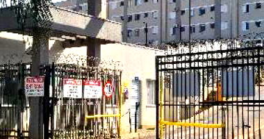 Apartamento com 2 quartos, 1 banheiro e 1 vaga