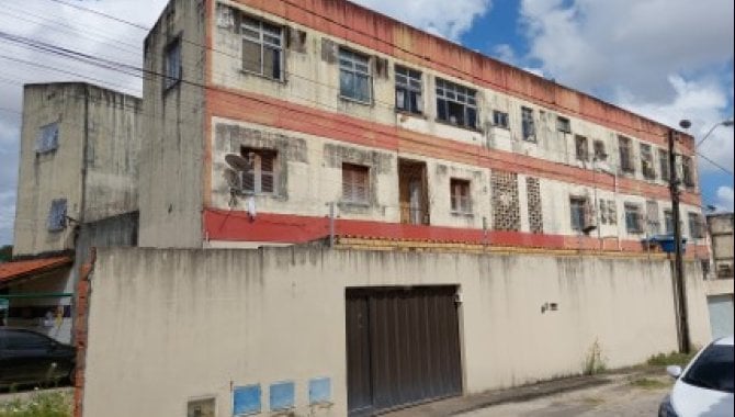 Apartamento com 3 quartos e 4 banheiros, 76 m²