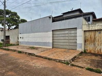 Casa 3 quartos, 3 banheiros, 210m², ocupada em Goianira