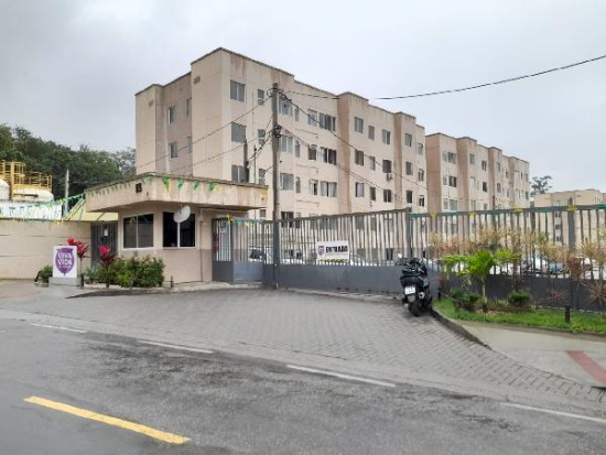 Apartamento 2 Quartos com Vaga em Santa Cruz
