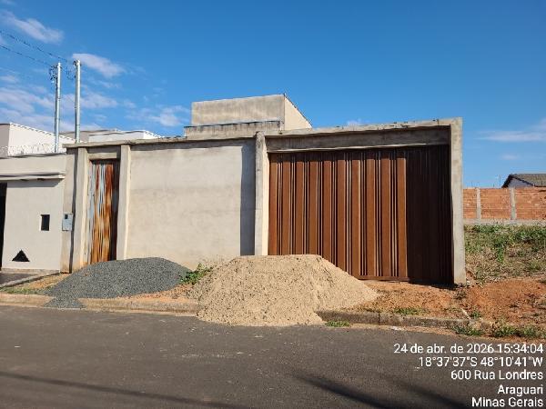 Casa com 3 quartos em Araguari/MG