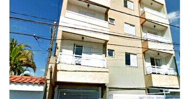 Espaçoso Apartamento Duplex Ocupado com 94 m² e Vaga de Garagem