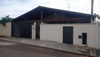 Casa com 3 quartos em Jales - SP
