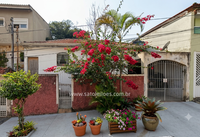 Casa Ocupada com Terreno de 110 m²