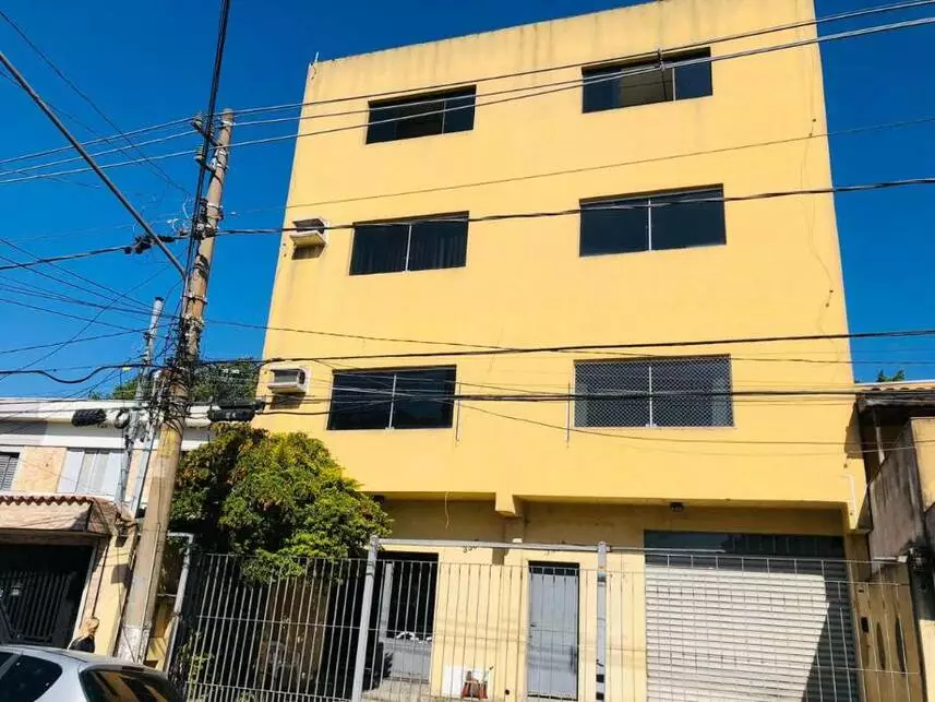 Prédio com 2 Vagas em Leilão