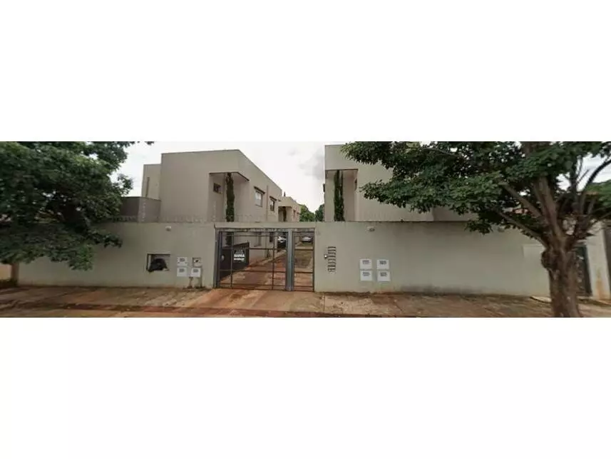 Casa em condomínio com 74m² e 1 vaga - Ocupada