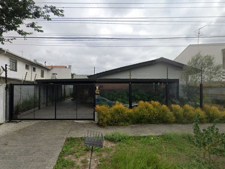Casa com 343 m², 2 unidades, ocupada, ideal para investimento