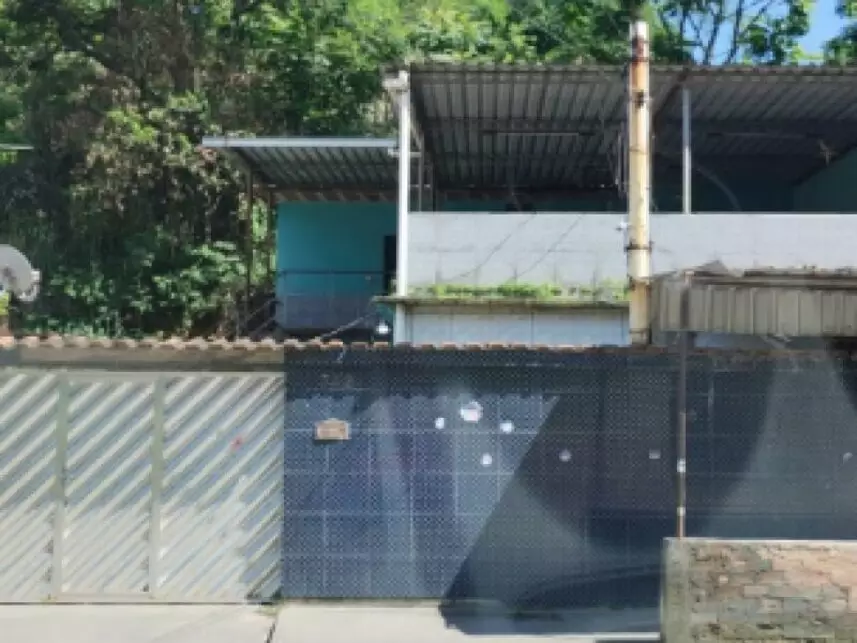 Casa com 2 quartos e 1 banheiro, 64,77m² construídos, ocupada