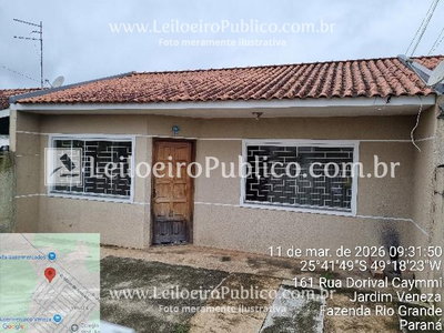 Casa com 2 Quartos e 1 Vaga em Fazenda Rio Grande