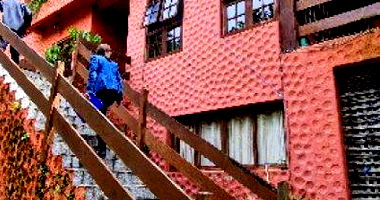 Direitos de Sobrado com 438m² em Condomínio de Alto Padrão