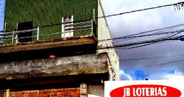 Terreno 131m² com Prédio de 3 Pavimentos e Frente de 10m
