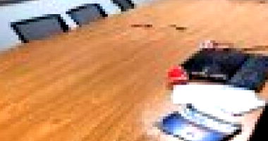 Mesa e Equipamentos Diversos para Escritório