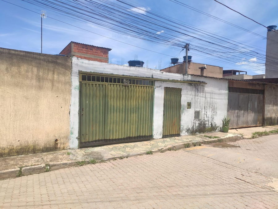 Casa 110m² Ocupada na Vila Estrutural em Brasília/DF