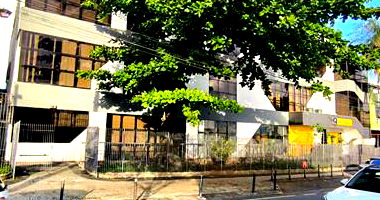 Prédio Comercial com Locação Simultânea na Estrada do Galeão