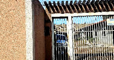 Casa com 2 quartos, 1 banheiro, área construída 46,93m², vaga de garagem