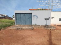 Casa com 2 quartos, 2 banheiros e 2 vagas