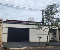 Casa 4 Dorms 206m² com Piscina |