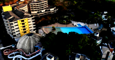 Casa com 182,73 m² em Vargem Grande - Desocupado