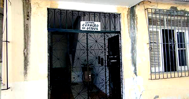 Espaçoso Apartamento Ocupado com 84 m² de Área Construída