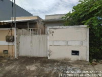 Casa com 1 Quarto e Vaga de Garagem em Condomínio