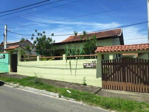 Casa com 3 quartos e 3 banheiros, 242,87m² construídos, ocupada