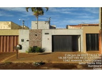 Casa desocupada com 2 quartos, 1 banheiro e 67,75m² construídos