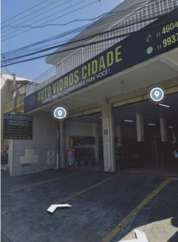 Imóvel Comercial/Residencial com 3 Apartamentos e Loja em Mairiporã