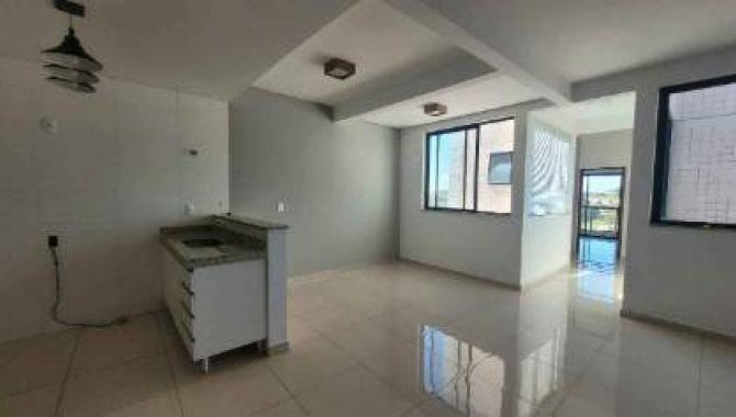 Apartamento padrão com 2 quartos, 2 banheiros e 1 vaga de garagem