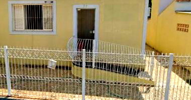 Casa com 2 quartos, 1 banheiro, 72m² construída, terreno 418m²