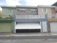 Casa padrão com 3 quartos, 1 banheiro, 1 vaga, ocupada