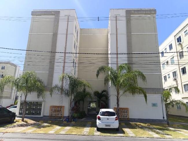 Apartamento com 2 quartos, 1 banheiro e vaga