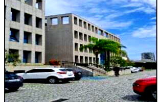 Sala Comercial com 44m², 1 quarto, 1 banheiro e 2 vagas