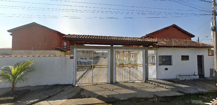 Sobrado em Terreno Amplo - Cibratel II