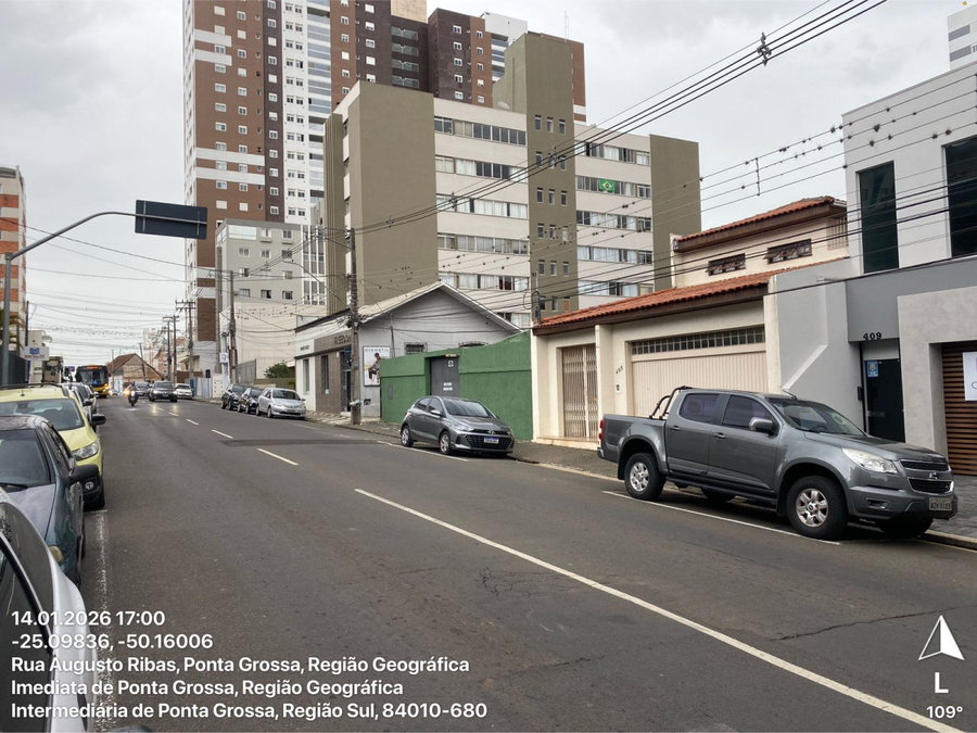 Casa com 175m² em fração ideal de 568m², 5/9 do imóvel