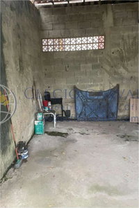 Casa com 192m², 3 quartos, 2 banheiros, desocupada